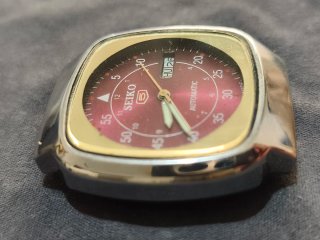 Reloj Seiko 5 Automático Rojo Vintage(para reparar