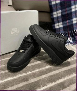 Nike Air Force 1 Talla 42.5 Negras