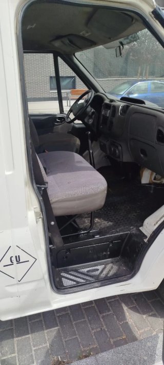 Ford E-Transit 2001