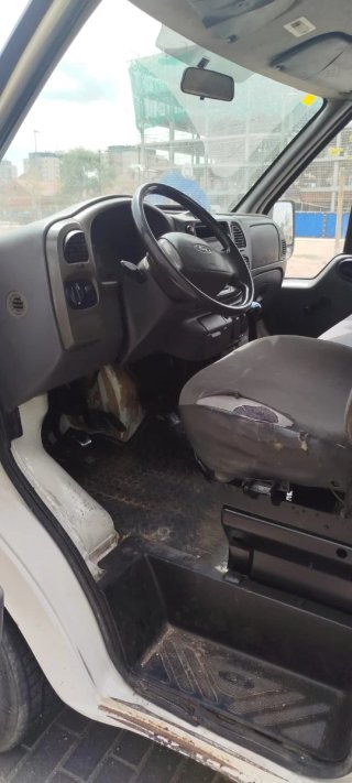 Ford E-Transit 2001