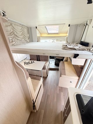 Autocaravana 6 plazas 2019/60000km/garaje