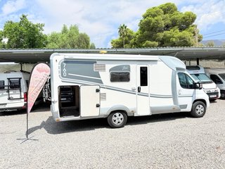 Autocaravana 6 plazas 2019/60000km/garaje
