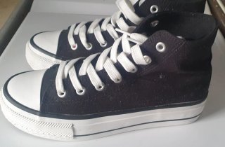 Zapatillas negras