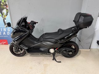 Yamaha T MAX 530 ABS Negra