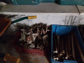 200 Ranas de encofrar seminuevas