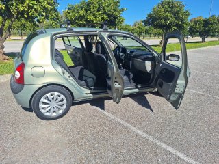 Renault Clio 2003