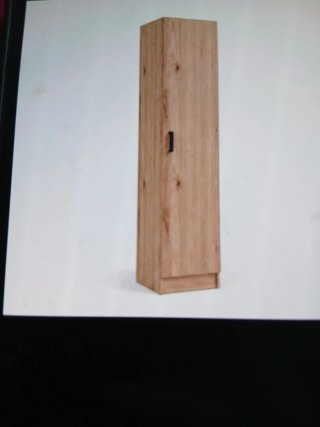 Armario de madera alto