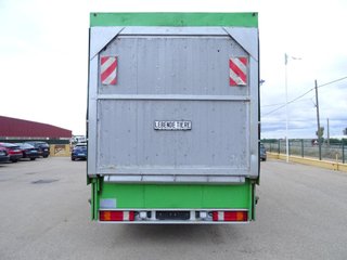 Mercedes AXOR 18 33-CAMIONES GANADEROS