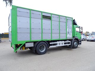 Mercedes AXOR 18 33-CAMIONES GANADEROS