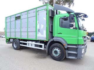 Mercedes AXOR 18 33-CAMIONES GANADEROS