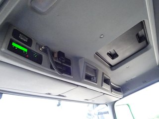 Mercedes AXOR 18 33-CAMIONES GANADEROS