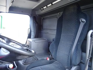 Mercedes AXOR 18 33-CAMIONES GANADEROS