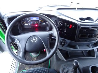 Mercedes AXOR 18 33-CAMIONES GANADEROS