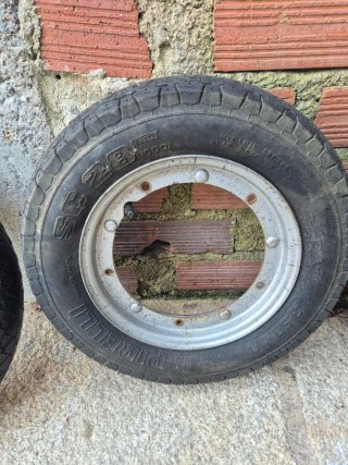 Llantas y cubiertas Vespa