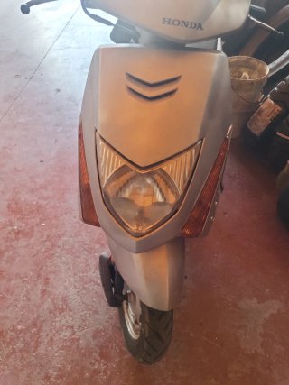 Lote 2 motos Honda y Kymco