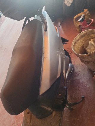 Lote 2 motos Honda y Kymco