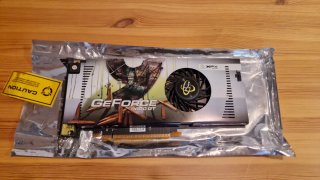 XFX GeForce 9600GT + Bloque EK-FC9600 Nickel