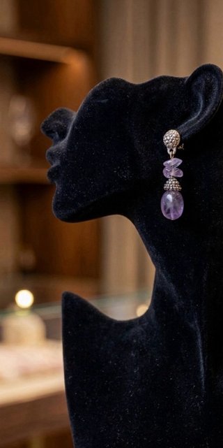 Dúo Excepcional: Joyero Cloisonné Qing/Pendientes