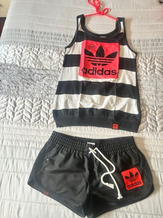 Conjunto Adidas Rayas Talla34