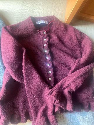 Lote 3 jerséis Zara gris y burdeos, todos 10€.