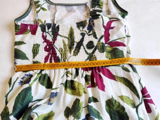 Vestido floral blanco y multicolor