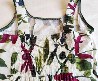 Vestido floral blanco y multicolor