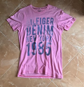 Camiseta Tommy Hilfiger 1985 Rosa