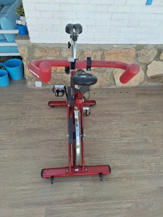 Bicicleta BH Fitness Roja