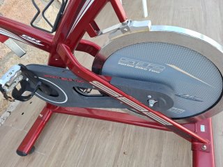 Bicicleta BH Fitness Roja