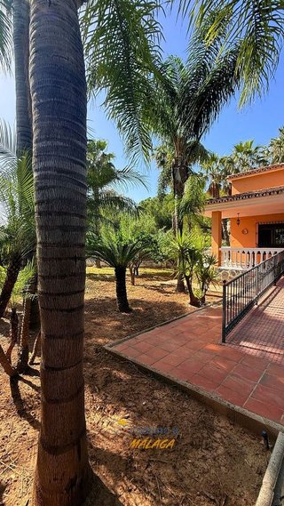 Chalet en alquiler en Pinos de Alhaurín - Periferia en Alhaurín de la Torre