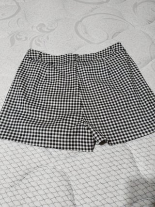 Pantalón corto cuadros Stradivarius mujer