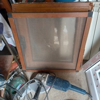 Ventana PVC marrón
