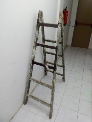 Escalera de tijera muy usada