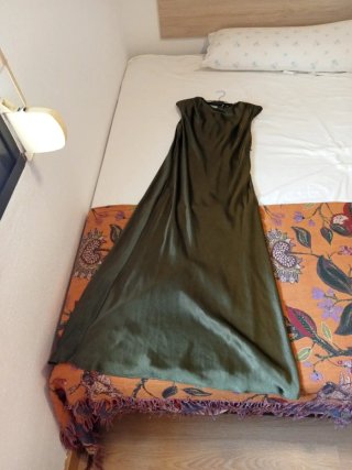Vestido largo verde botella sin estrenar