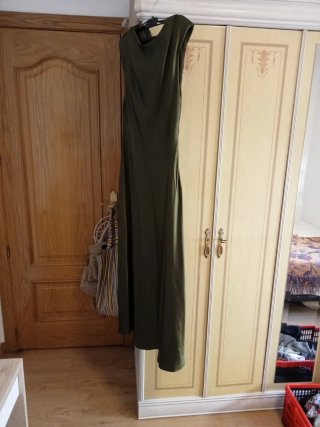 Vestido largo verde botella sin estrenar