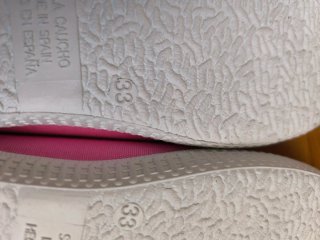 Merceditas tela rosa T33. Nuevas.