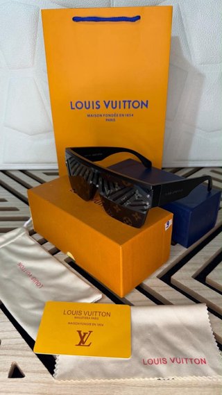 Occhiali da sole Louis Vuitton neri e oro