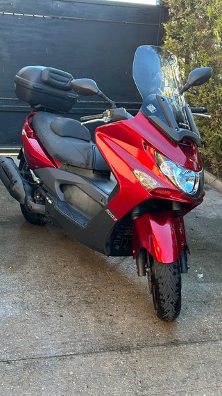 Kymco Xciting 500 Maxi Scooter,