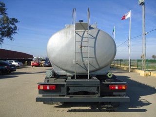 Volvo FE 18 280-CAMIONES CISTERNAS