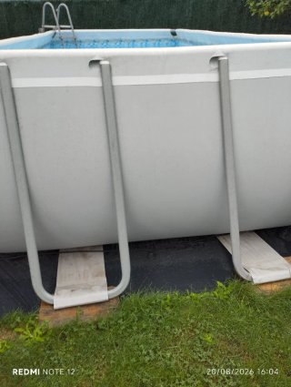 Piscina desmontable gris y azul