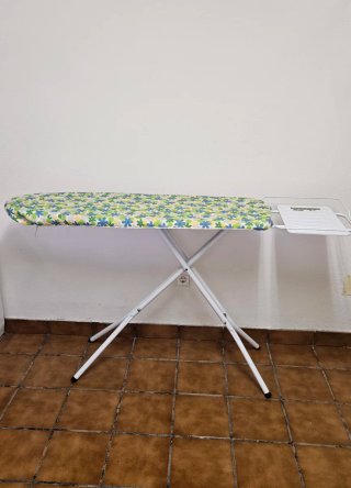 Tabla de planchar plegable