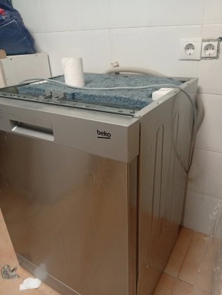 Lavavajillas Beko sin estrenar