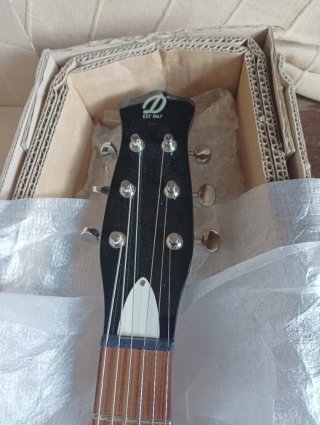 Guitarra Danelectro 64xt Sunburst Nueva junio