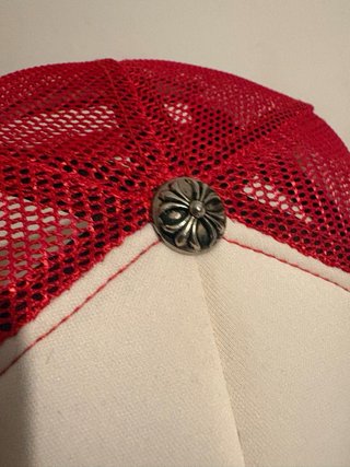 Gorra Trucker Chrome Hearts Roja y Blanca
