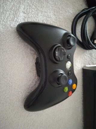 Xbox 360 Negra S 250gb + 2 Juegos + Mando