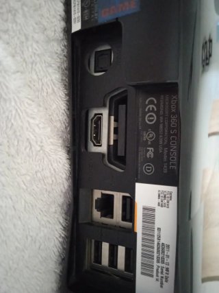 Xbox 360 Negra S 250gb + 2 Juegos + Mando