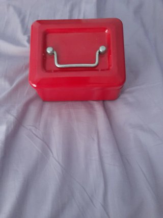 Caja Fuerte Joma Roja con Llave