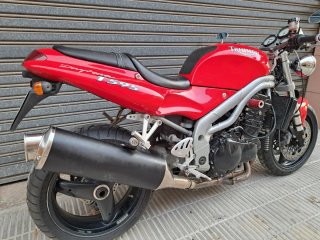 Triumph T595 Daytona "Réplica Street Triple"