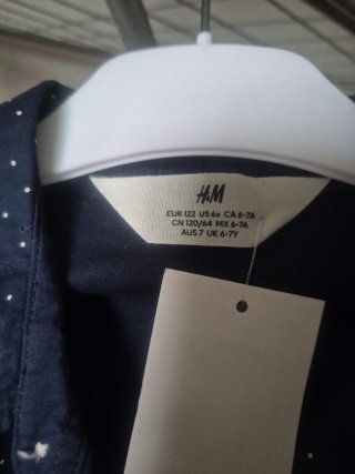 Camisa niño H&M puntos nueva talla 6-7- 122cm