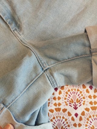 Shorts vaqueros y top rosa palo